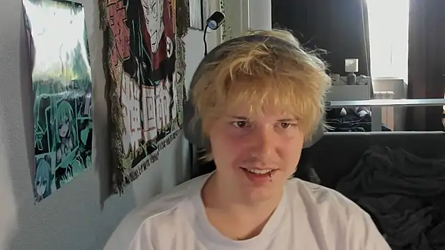 Benjamin_Bo XXX чат на живо