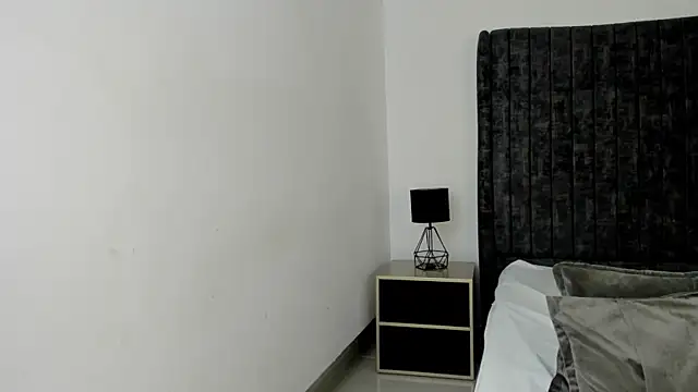 Chat XXX Live MiaKhal_