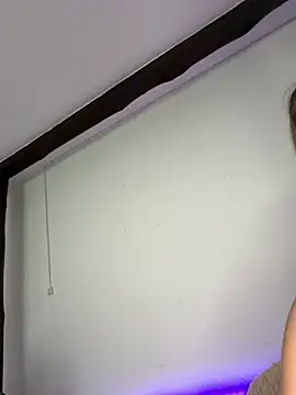 Chatroom XXX en direct de Zoey__08