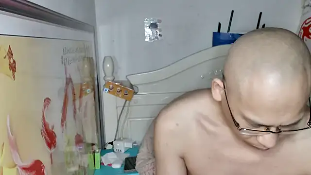 XXX chat uživo modela benly888