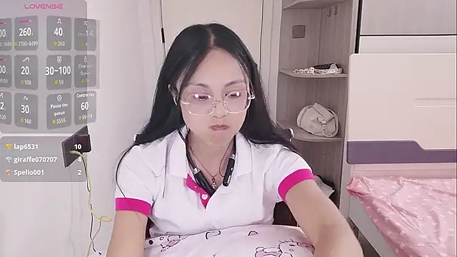 yishan-22's Live XXX Chat