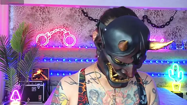 Živý XXX chat Cool_Freak_