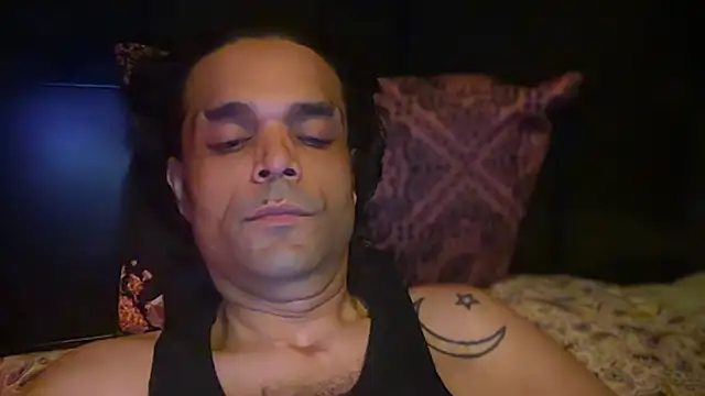 icebergslim281's Live XXX Chat