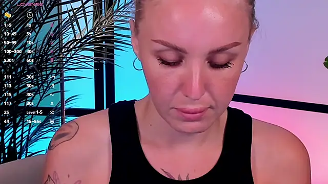 LianaFord Adlı Modelin Canlı XXX Sohbeti