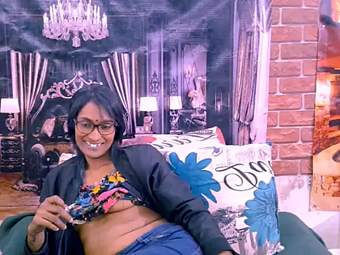 IndianRebel4u2Luv's Live XXX Chat