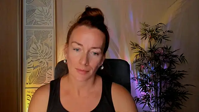RebeccaMartinez Adlı Modelin Canlı XXX Sohbeti