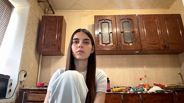 hey_hey_BellaのライブXXXチャット
