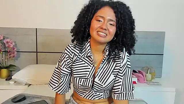 Kiraspell's Live XXX Chat
