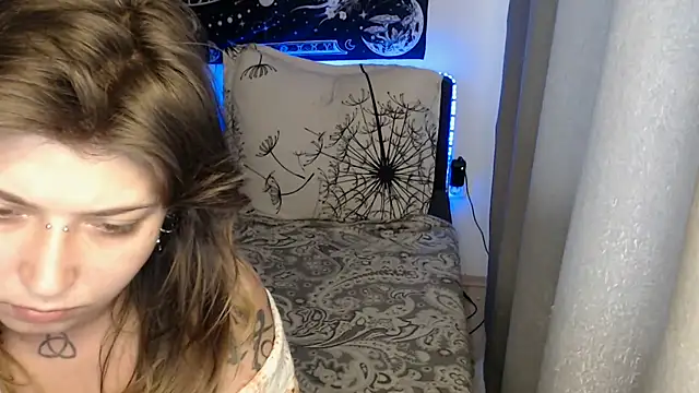 Chatroom XXX en direct de AlienforTwenty