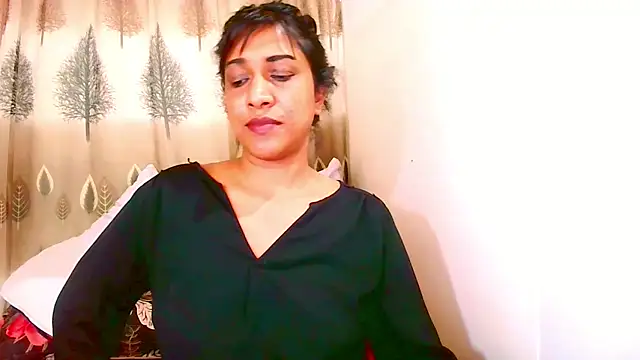 Indian_Erotic69 即時 XXX 聊天