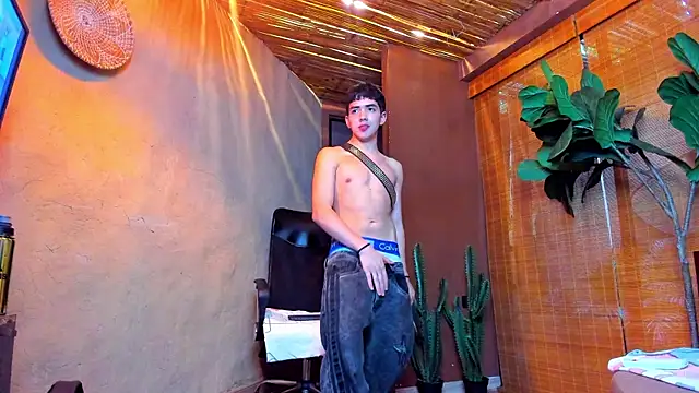 AxelStong Webcam show