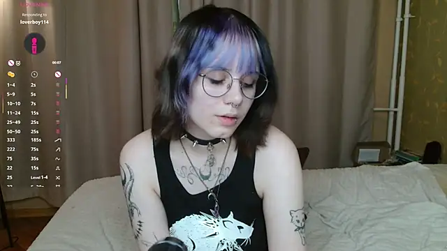 Živý XXX chat KellePourier