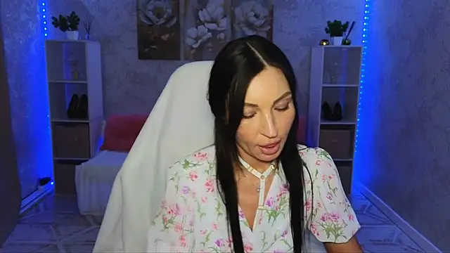 NikoleMills' Live XXX Chat