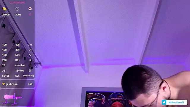 Nathan_rivers élő XXX-chatje