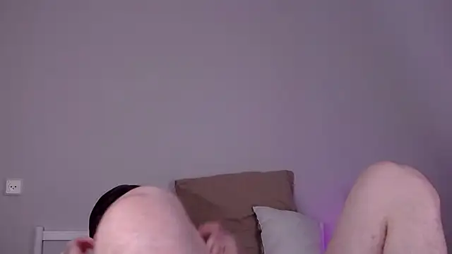 Chat XXX en directo de RobbyCharming