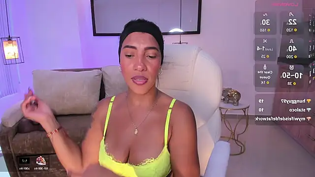 Chat +18 de Shantaall_ ao vivo