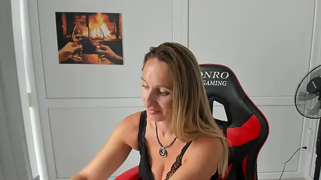 Živý XXX chat LilyDreamm