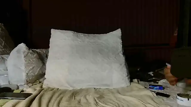 XXX chat uživo modela Bustyboobs02xx