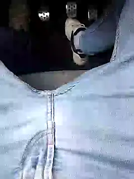 Ajayy01 在線直播表演
