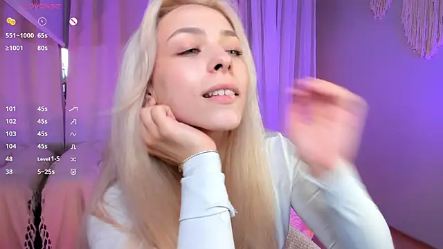 ShinyBarbie's Live XXX Chat