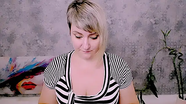 Živý XXX chat Djullia