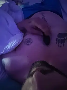 Cummaker69 লাইভ XXX চ্যাট