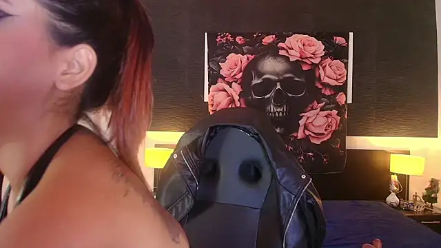 EvaaFoxxy1n Live XXX chat