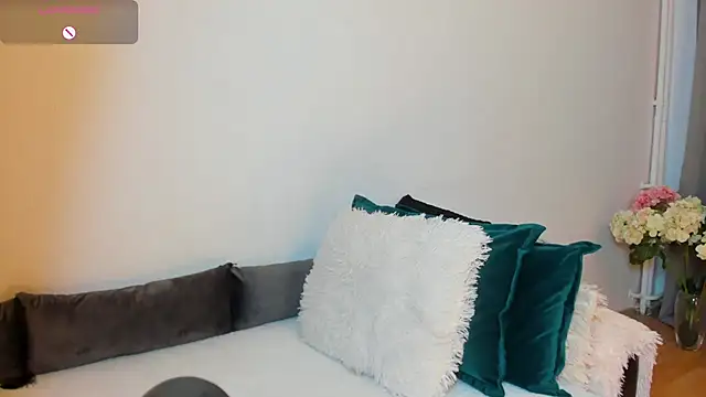 Chat +18 de SeductiveBella ao vivo