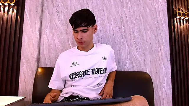 Kevin_Brooks1 Live XXX-chat
