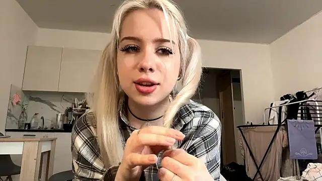 KittySendro's Live XXX Chat