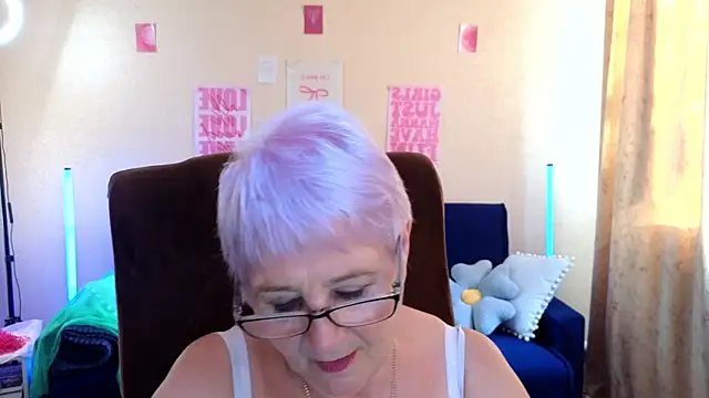Czat XXX na żywo – Sandra_Snowflake
