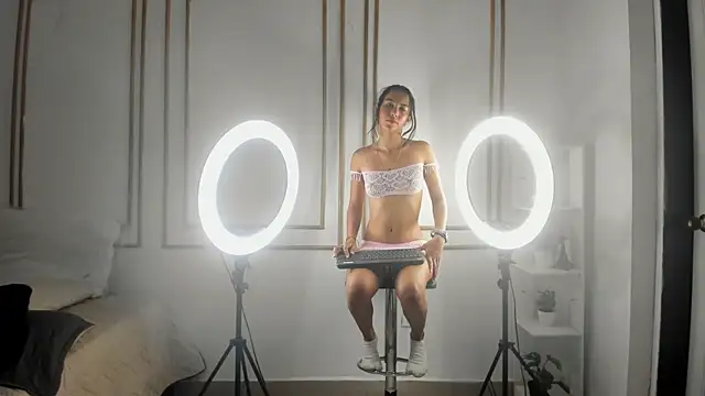 Czat XXX na żywo – emily_gaviria1