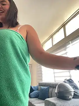 Lia_sexx 现场XXX聊天
