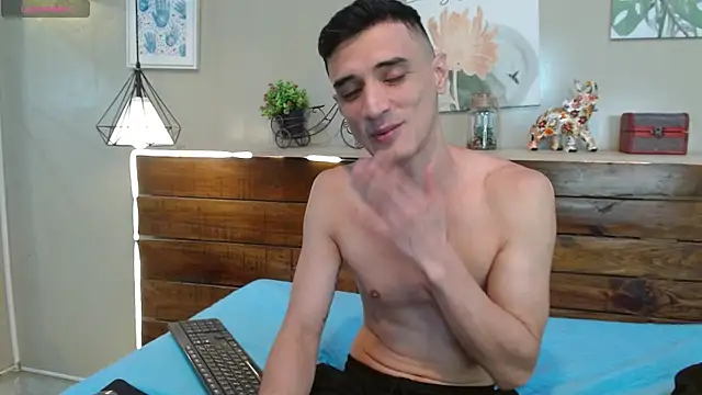 FelipeFriendly élő XXX-chatje