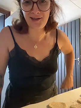 Chat +18 de calypsoriot ao vivo