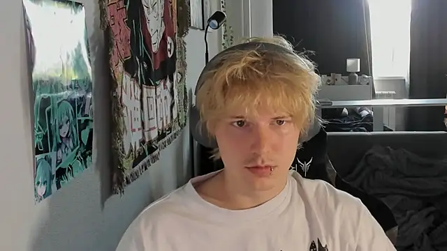 XXX chat uživo modela Benjamin_Bo