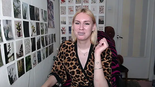 Živý XXX chat CapriScorpion