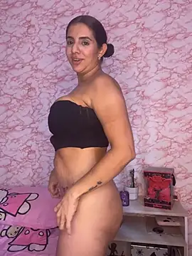 XXX chat uživo modela Velavixx