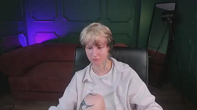 Senpai_Sins Chat XXX in diretta