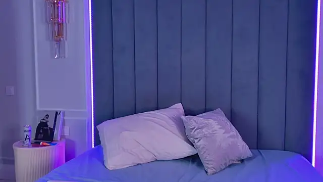 -LeilaPassion-'s Live XXX Chat