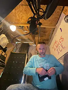 Romo63's Live XXX Chat