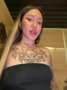 SaintSquirt's Live XXX Chat
