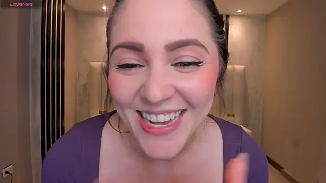 צ'אט XXX בשידור חי של BeccaBaxter