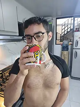 Chat +18 de im_polo_xxx ao vivo