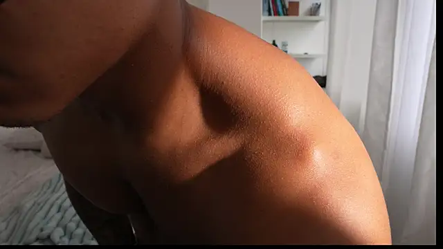 Paradise_boy__ Live XXX-chat