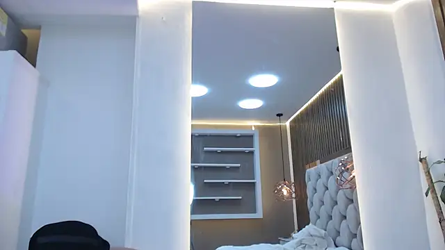 Онлайн чат XXX Colby_driscoll