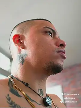 XXX chat uživo modela AlphaMasterXxx
