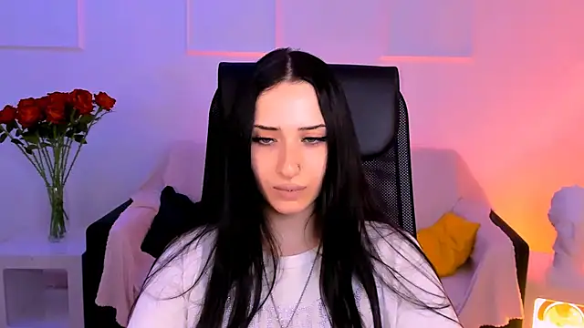 Онлайн чат XXX MonicaLowes
