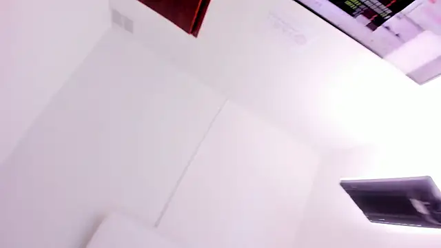 Онлайн чат XXX Mia_Dreaam