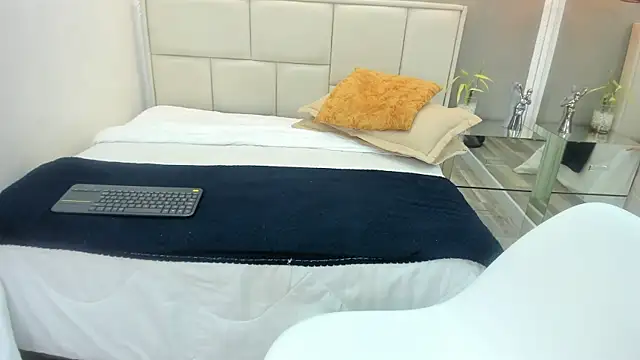 Charlie___Musk Show Webcam